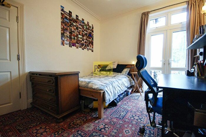 5 Bedroom Terraced House To Rent In Oak Tree Lane, Selly Oak, Birmingham, B29