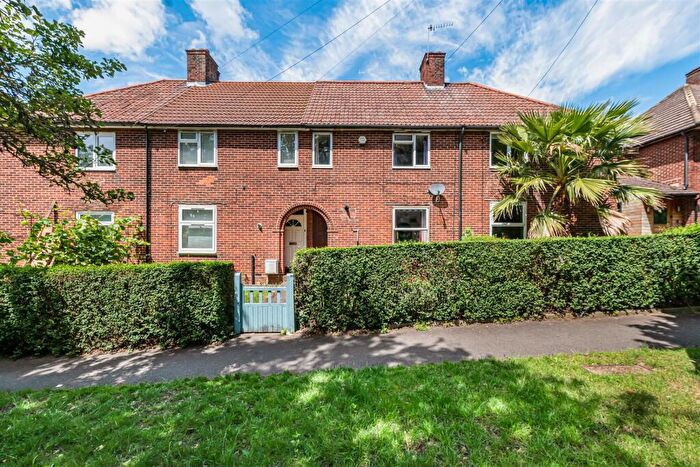 2 Bedroom House For Sale In Reigate Avenue, Sutton, SM1