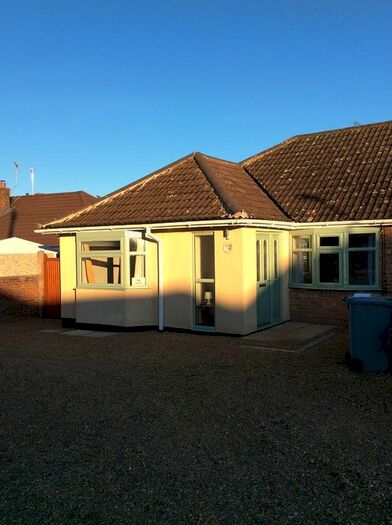 3 Bedroom Semi-Detached Bungalow To Rent In Thor Road, Norwich, NR7