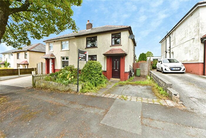 3 Bedroom Semi-Detached House For Sale In Town House Road, Nelson, Lancashire, BB9