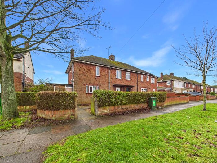 3 Bedroom Semi Detached House For Sale In Sycamore Avenue, Peterborough, PE1