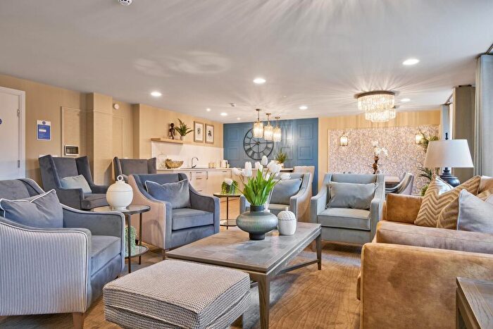 2 Bedroom Retirement Property To Rent In Topsham Road, Exeter, Devon, EX2