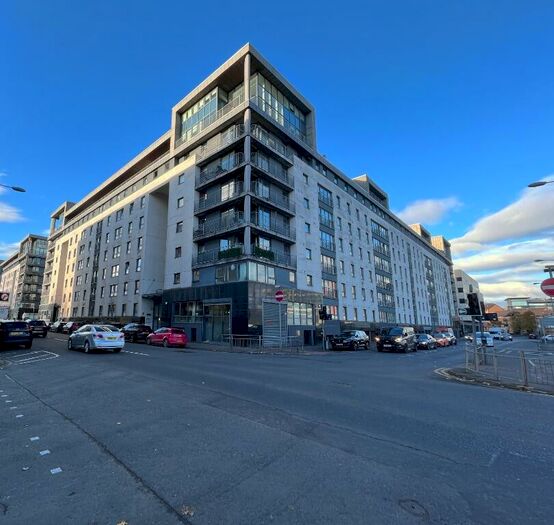 2 Bedroom Flat To Rent In , Wallace Street, P18