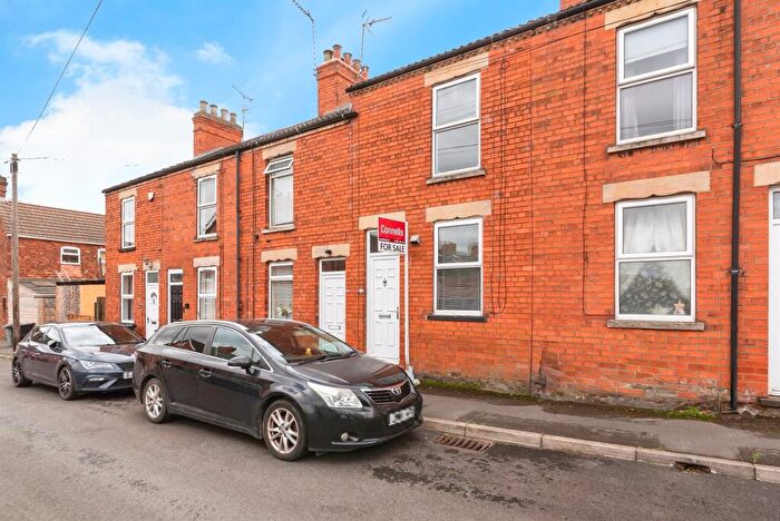 3 Bedroom Terraced House For Sale In Edward Street, Grantham, NG31