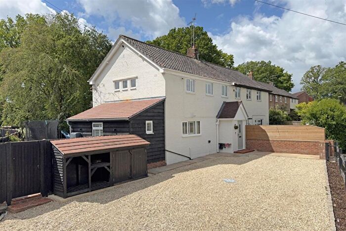 3 Bedroom Semi Detached House For Sale In Chiddingfold, GU8