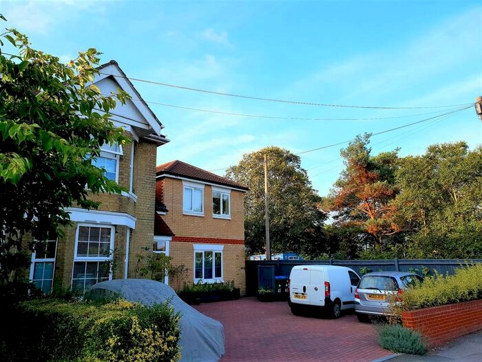 1 Bedroom Ground Maisonette To Rent In Bellemoor Road, Southampton, SO15