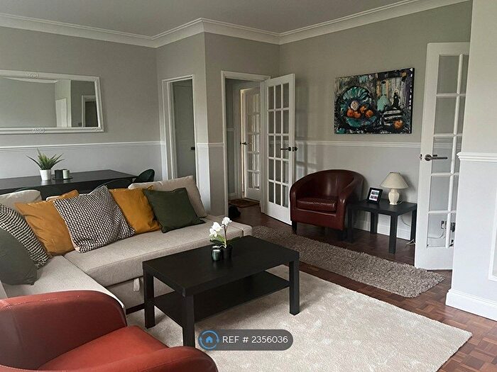 2 Bedroom Flat To Rent In Vanbrugh Fields, London, SE3