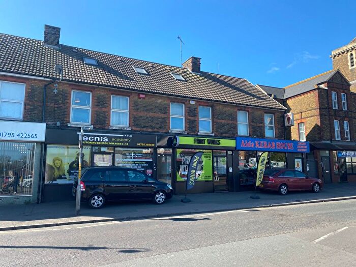 1 Bedroom Flat To Rent In - West Street, Sittingbourne, Kent, ME10