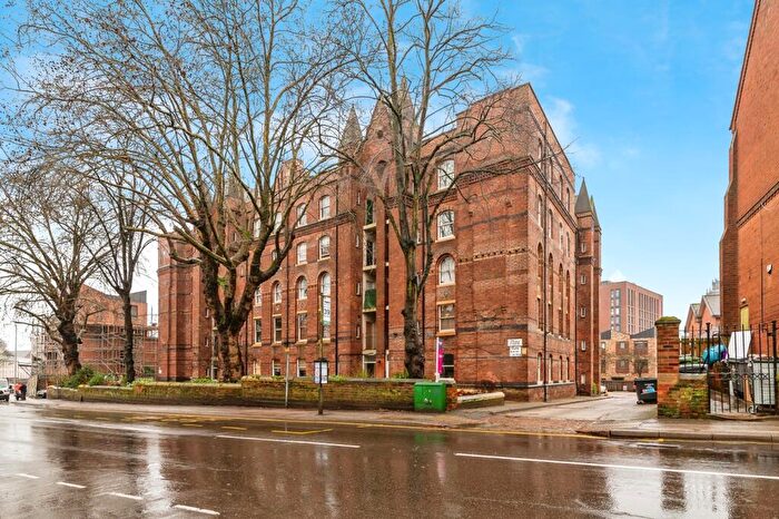 1 Bedroom Flat For Sale In Park View Court, Bath Street, Nottinghamshire, NG1