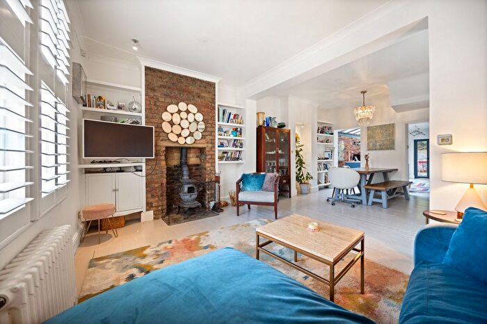 3 Bedroom End Of Terrace House To Rent In Fifth Avenue, Queens Park Estates, W10