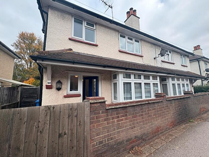 3 Bedroom Semi-detached House To Rent In Union Street, Farnborough, GU14
