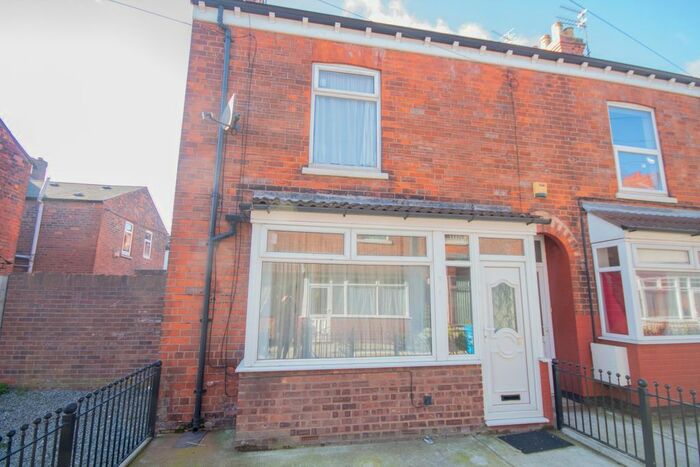 3 Bedroom End Of Terrace House To Rent In Leura Grove, Tyne Street, Hull, HU3