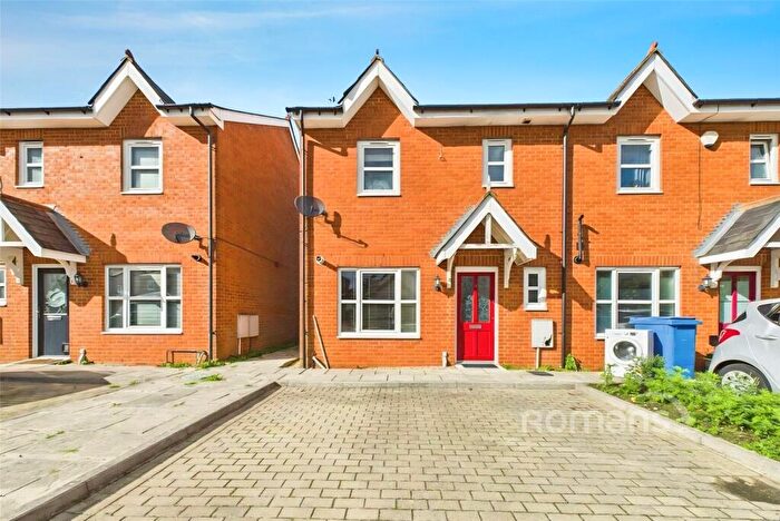 3 Bedroom Terraced House To Rent In Hawthorn Court, Farnborough, GU14