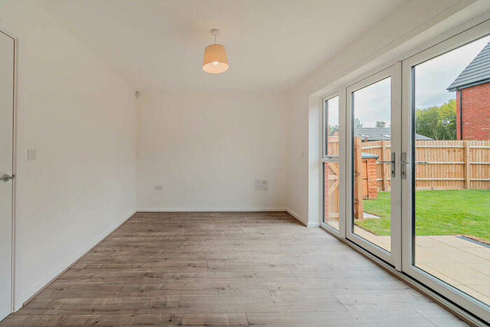 4 Bedroom House To Rent In Newcourt Road, Fletton Folly, Peterborough, PE7