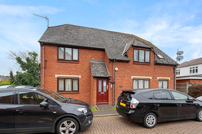 1 Bedroom Flat To Rent In Northwick Avenue, Kelly Court, HA3