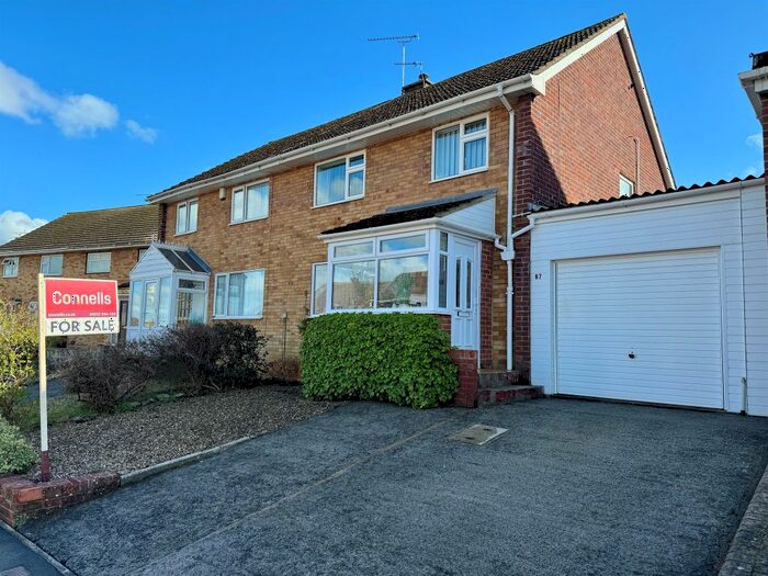 3 Bedroom Semi-Detached House For Sale In Alfoxton Road, Bridgwater, TA6