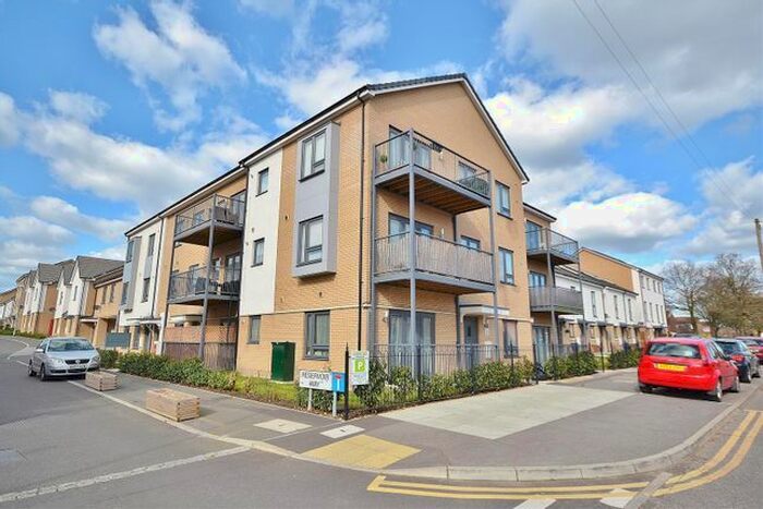 2 Bedroom Flat To Rent In Violet House, Reservoir Way, Hainault, IG6