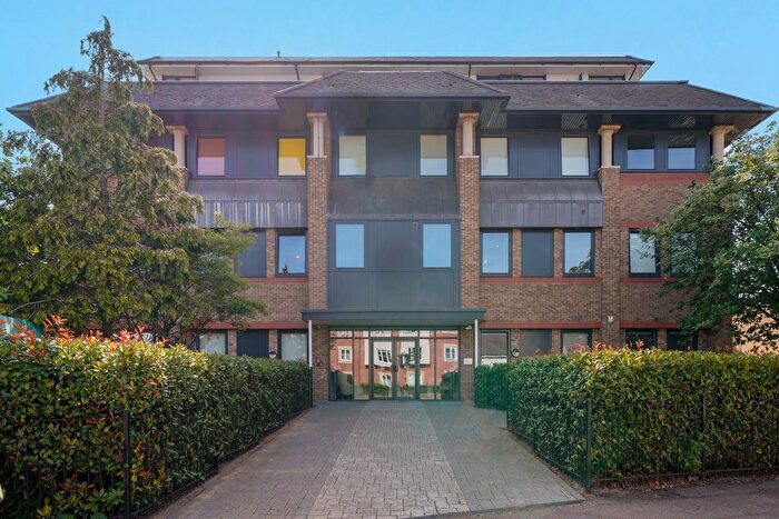 1 Bedroom Flat To Rent In Apartment, Aldenham Road, WD23