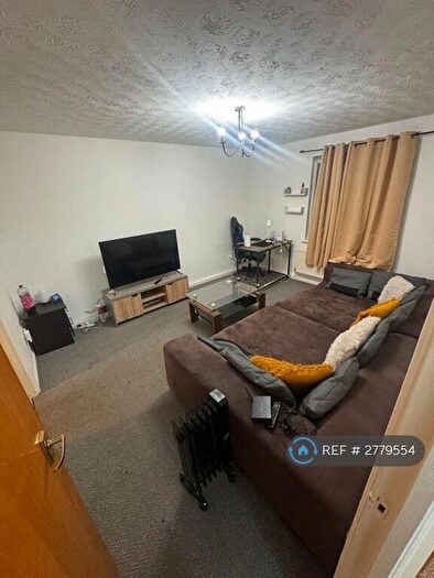 2 Bedroom Flat To Rent In Wileman Court, Salford, M5