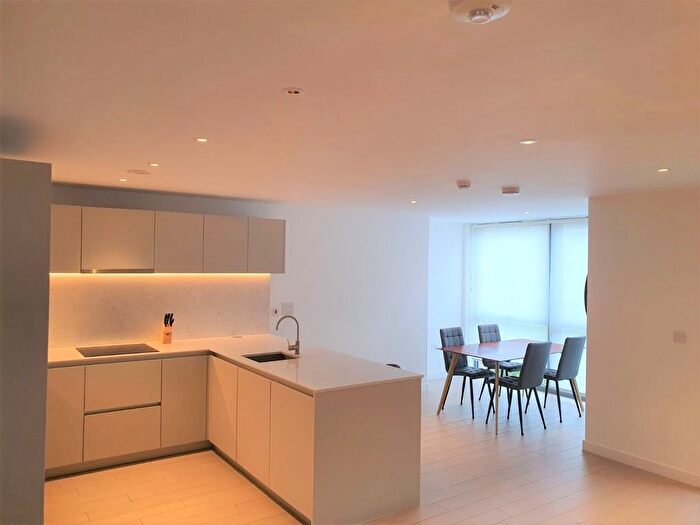 2 Bedroom Flat To Rent In Ann Street, London, N1