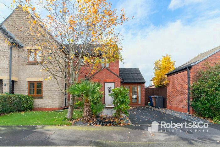 2 Bedroom End Of Terrace House To Rent In Abbotts Close, Walton-Le-Dale, Preston, PR5