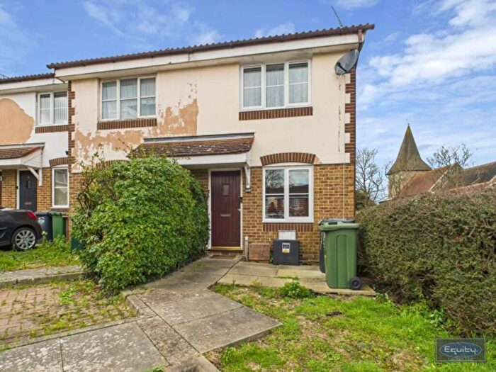 1 Bedroom Terraced House To Rent In St. Peters Close, Swanscombe, DA10