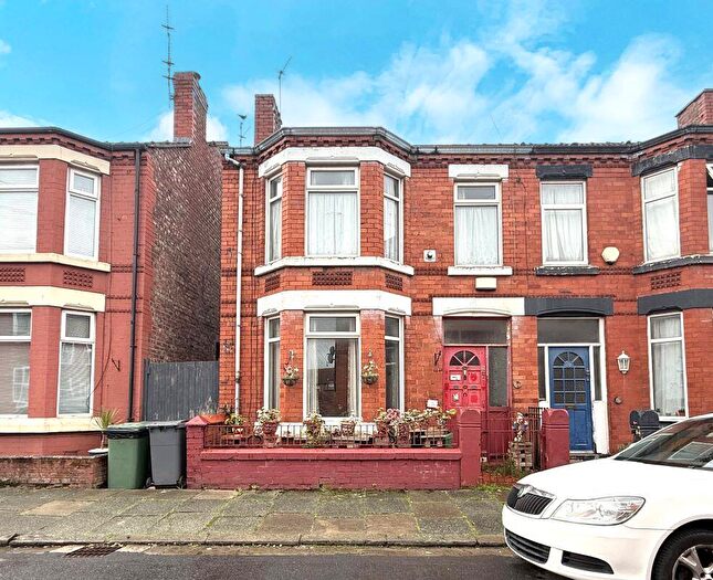 4 Bedroom Semi Detached House For Sale In Shakespeare Avenue, Birkenhead, CH42
