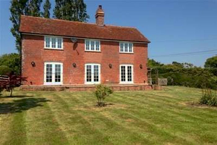 4 Bedroom Detached House To Rent In Peasmarsh, East Sussex, TN31