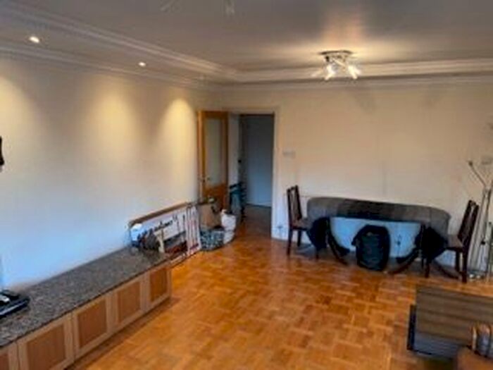 1 Bedroom Flat To Rent In Lodge Close, Edgware, HA8