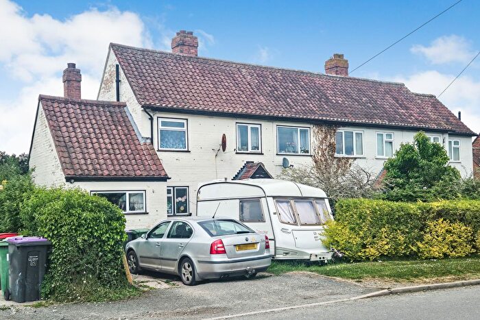 Semi-Detached House For Sale In Marlbrook Way, Roden, Telford, TF6