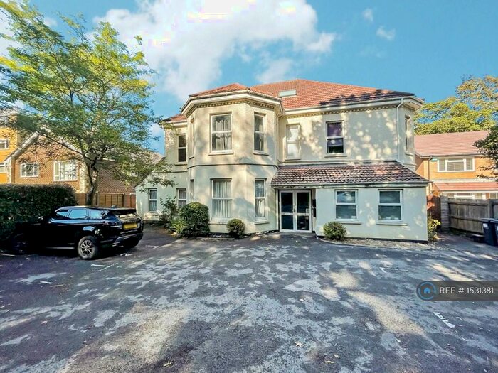 2 Bedroom Flat To Rent In Oban, Bournemouth, BH4