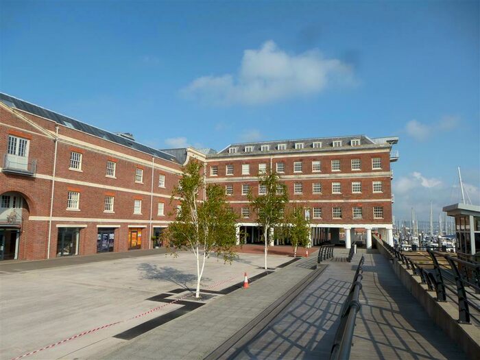 2 Bedroom Apartment To Rent In Weevil Lane, Gosport, PO12