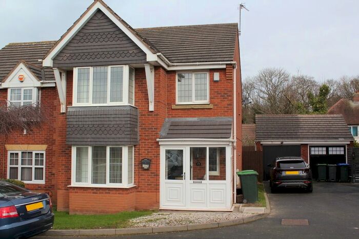 4 Bedroom Detached House To Rent In Birmingham Road, Great Barr, Birmingham, B43