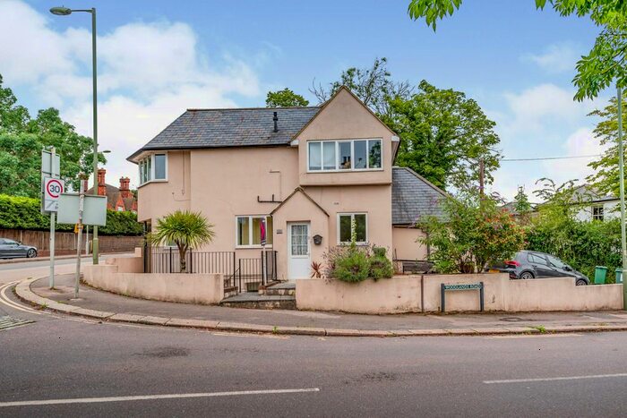 1 Bedroom Flat To Rent In Woodlands Road, Redhill, RH1