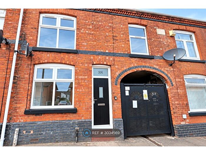 3 Bedroom Terraced House To Rent In Oakley St, Crewe, CW1