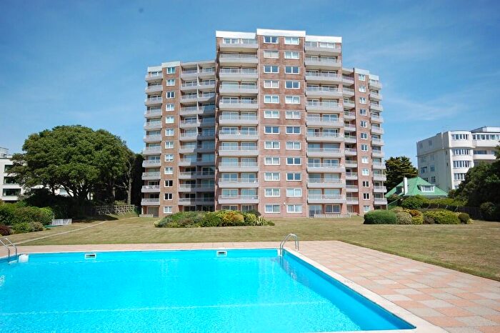 2 Bedroom Apartment For Sale In Manor Road, Bournemouth, Dorset, BH1
