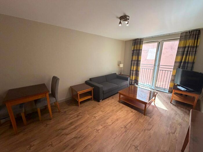 1 Bedroom Flat To Rent In Upper Dean Street, Birmingham, West Midlands, B5