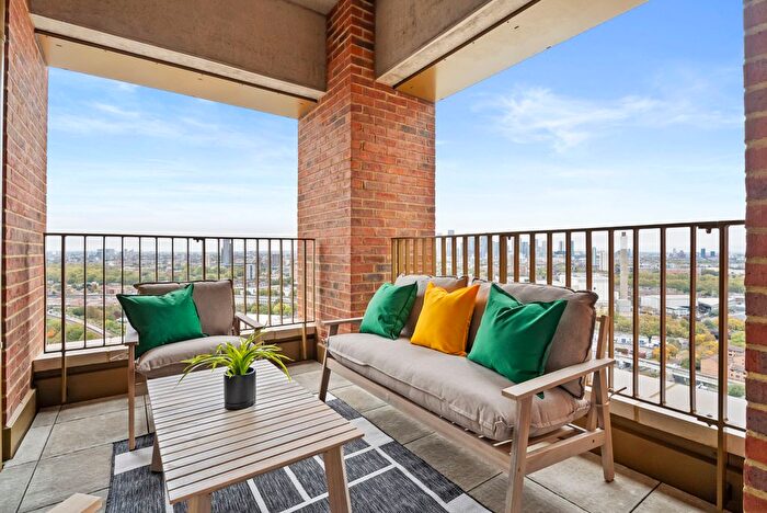 2 Bedroom Flat For Sale In "Bermondsey Heights" At - Ilderton Road, South Bermondsey, SE15