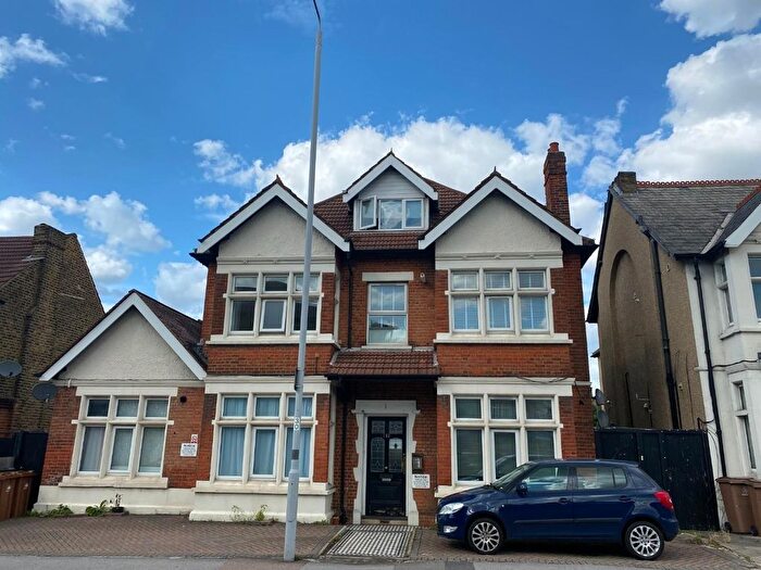 1 Bedroom Flat To Rent In Carshalton Road, Sutton, SM1