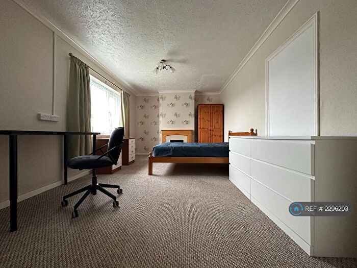 5 Bedroom End Of Terrace House To Rent In Mincinglake Road, Exeter, EX4