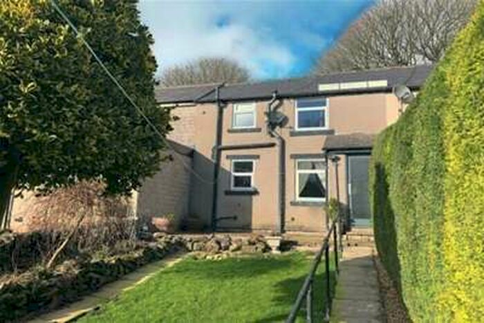 2 Bedroom House To Rent In Town End; Buxton. SK17