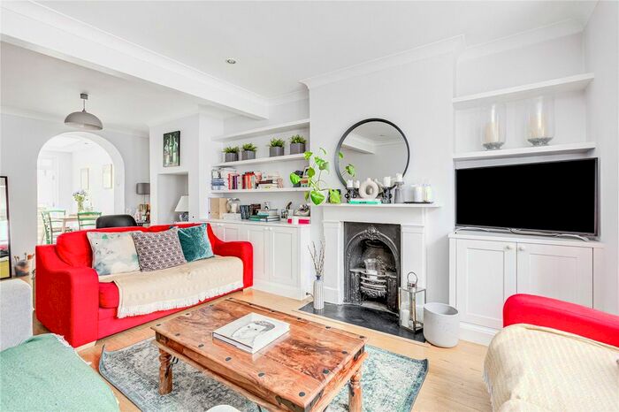 2 Bedroom Flat To Rent In Reporton Road, Munster Village, SW6