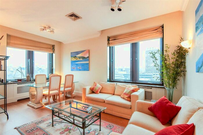 3 Bedroom Flat To Rent In Whitehouse Apartments, Belvedere Road, London, SE1