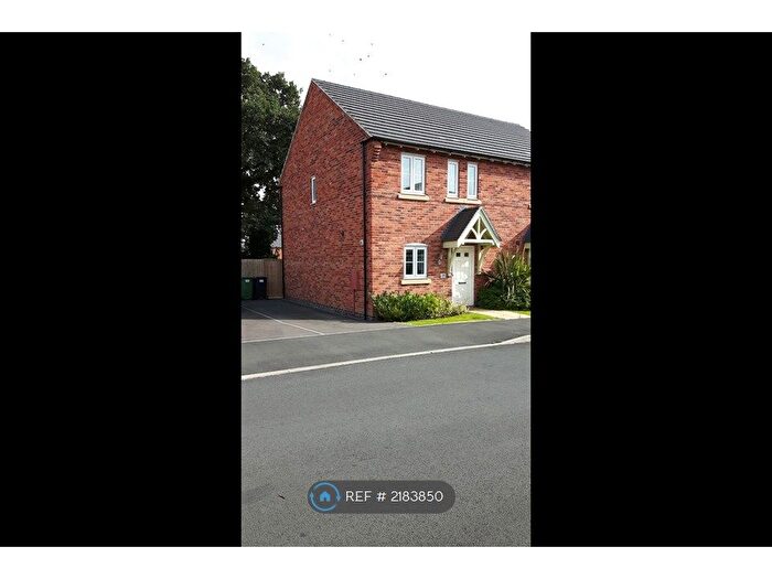 3 Bedroom Semi-Detached House To Rent In Parsons Green, Derby, DE22