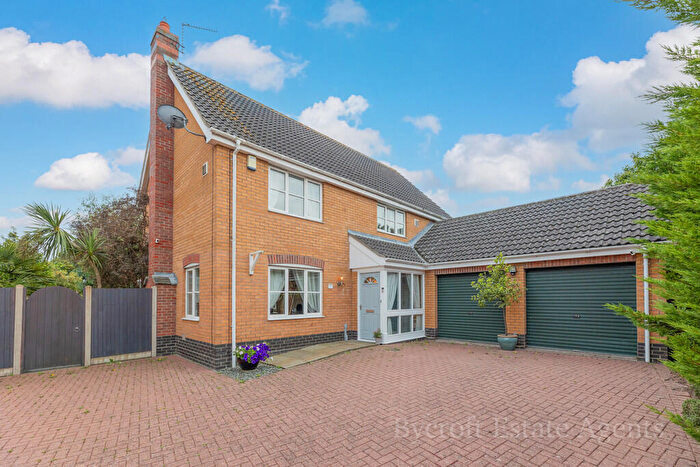 4 Bedroom Detached House For Sale In Johnson Way, Lowestoft, NR32
