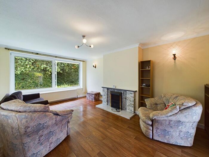 4 Bedroom Bungalow For Sale In Brookside Drive, Frampton Cotterell, Bristol, BS36