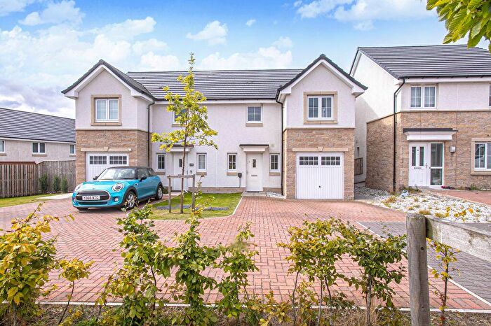 3 Bedroom Semi Detached House For Sale In Acorn Street, Dunfermline, KY11