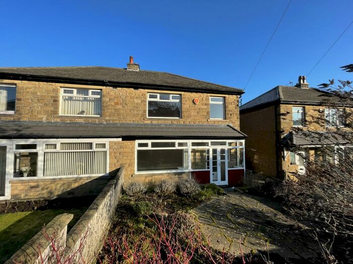 3 Bedroom House To Rent In Westburn Avenue, Keighley, BD22