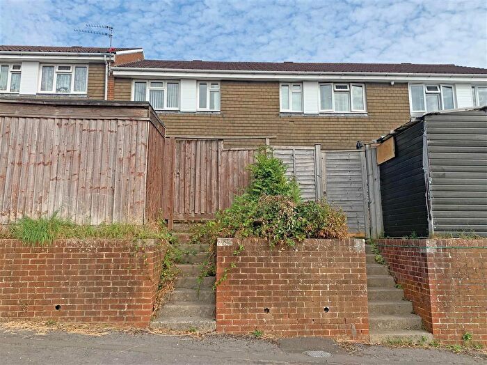 3 Bedroom Terraced House For Sale In Melrose Road, Yeovil, BA21