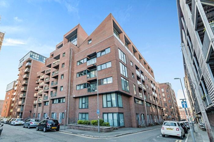 2 Bedroom Apartment To Rent In Shaws Alley, Liverpool, Merseyside, L1